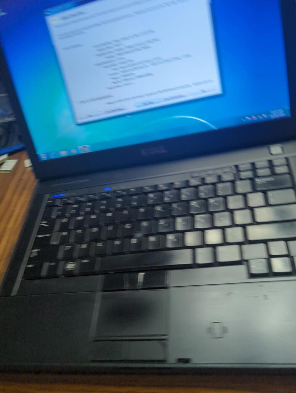 Dell E6500 (c2d, 4gb Ram, 1394,32gb SSD, Dvd-rw, Wi-Fi, Win 7 Pro)